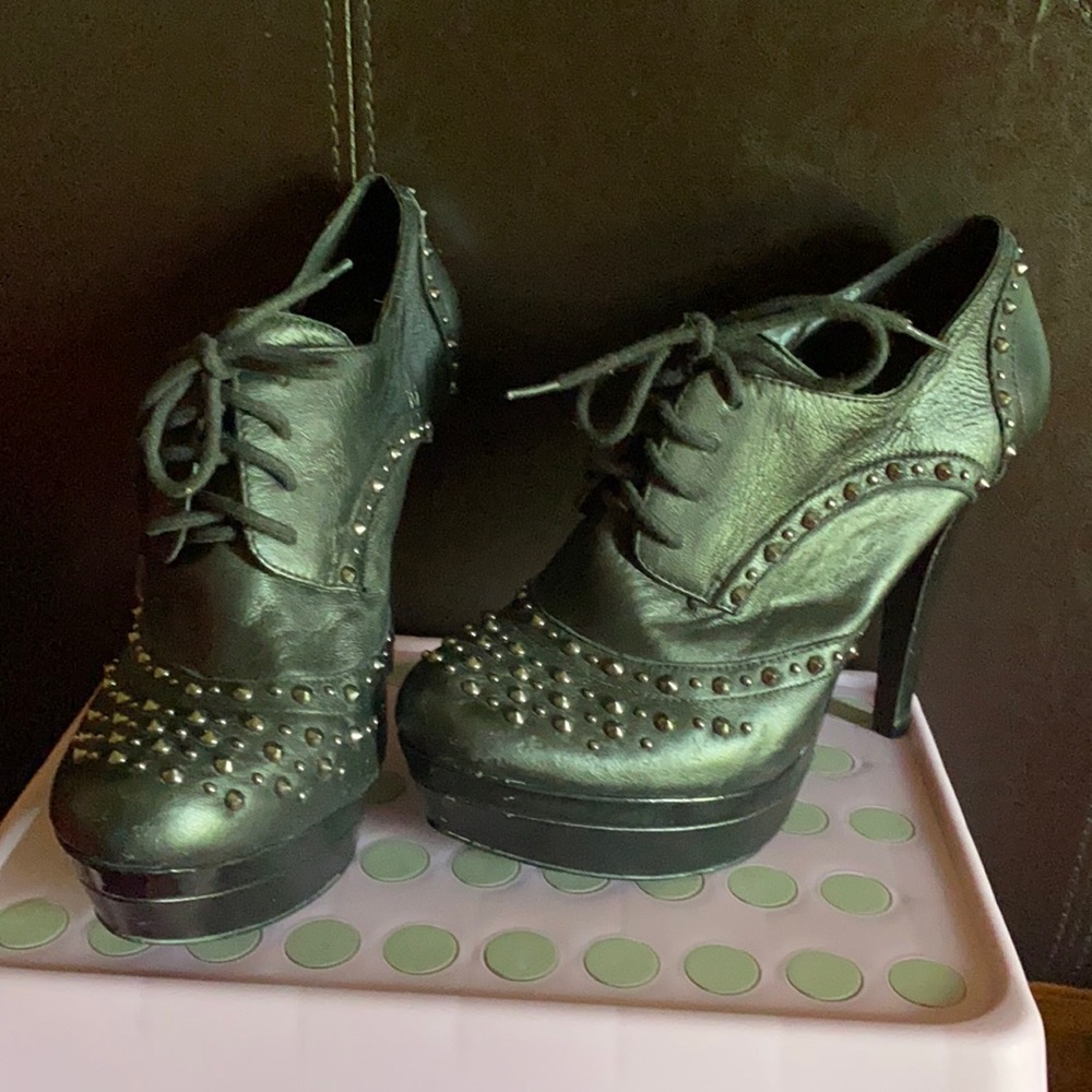 Spiked heels